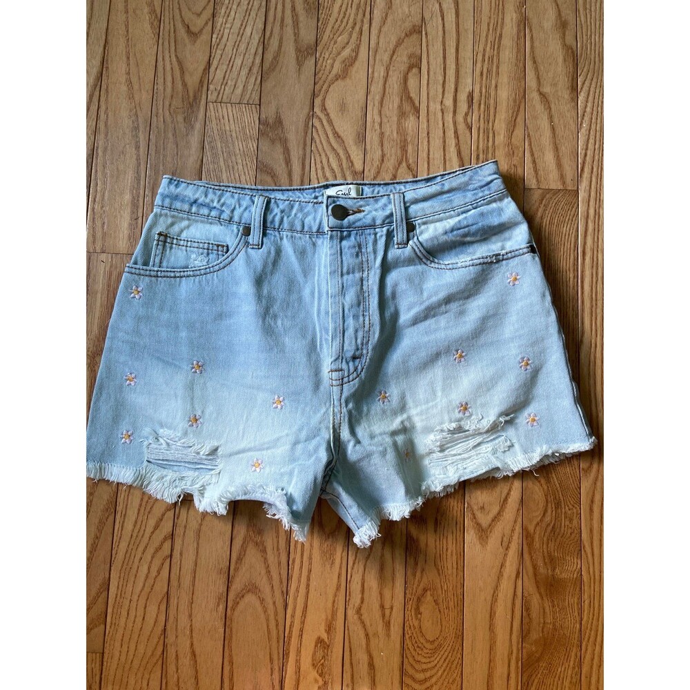 Easel shorts floral embroidered Jean shorts 100% cotton Nwot flowers distressed